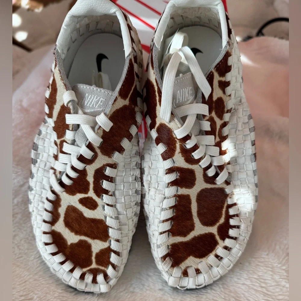 Nike Air Footscape Woven size 5 women’s 35.5 sail animal print new in box NWT!! - Picture 1 of 4